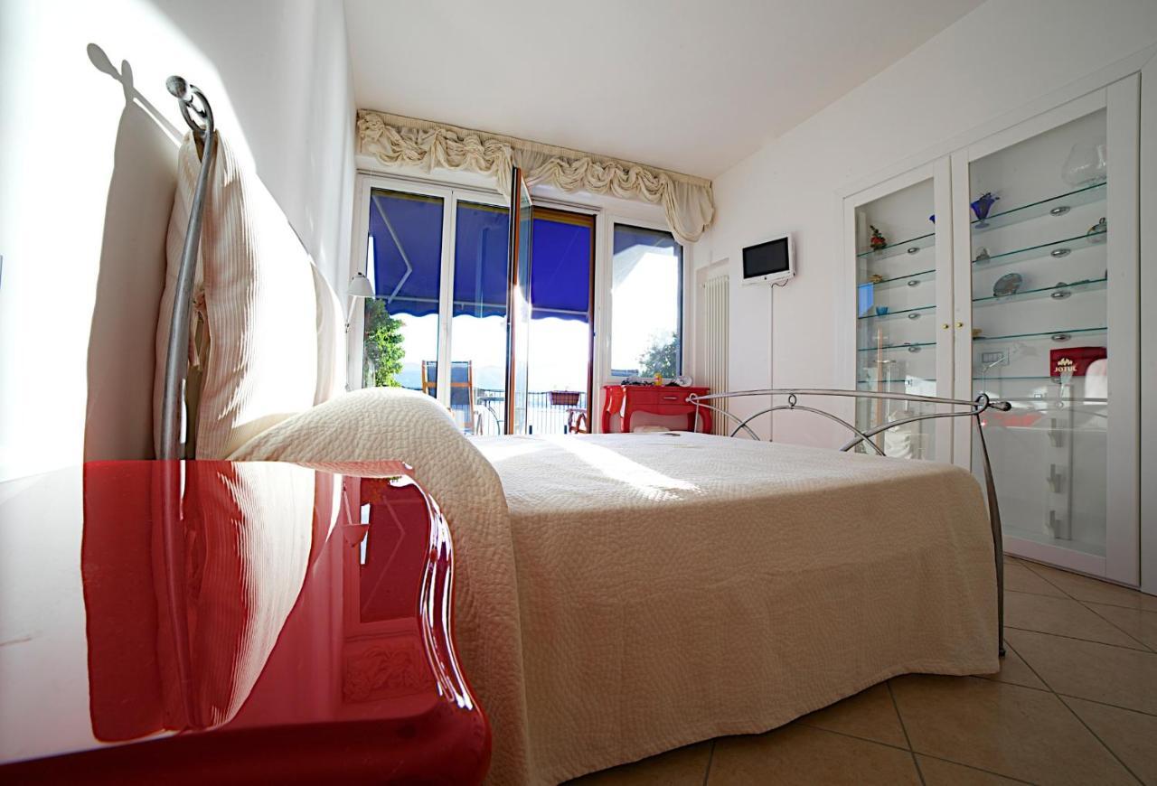 B&B Isola Dei Gabbiani Bergeggi Eksteriør billede